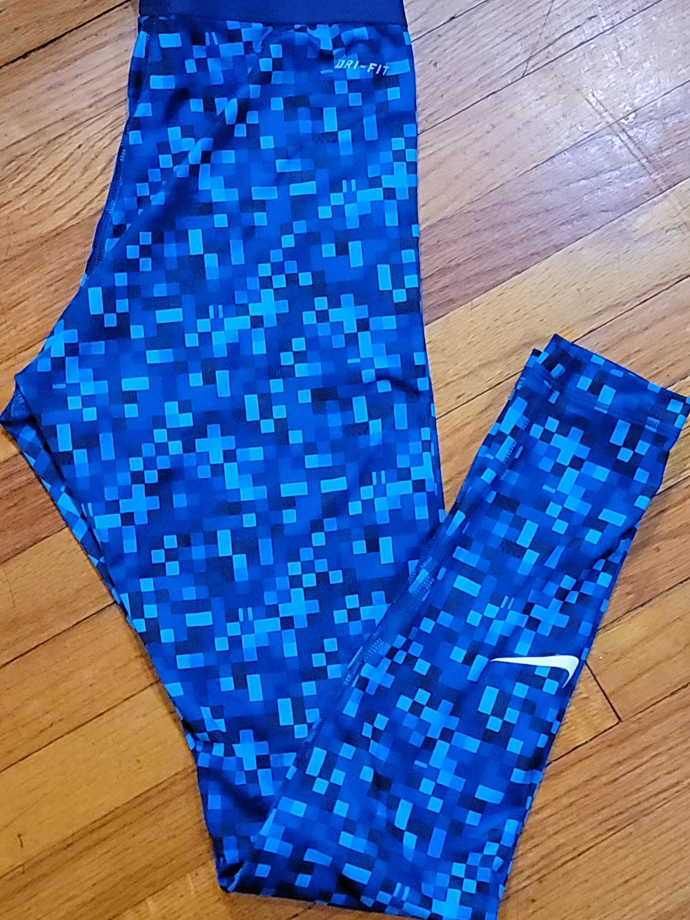 Nike Dri-FIT Womans Blue Pixel Print Leggings
